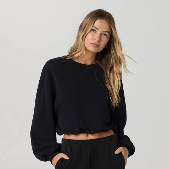 Vuori Sweaters - NWT-Vuori Black Sedona Cropped Bubble Crew- XL
